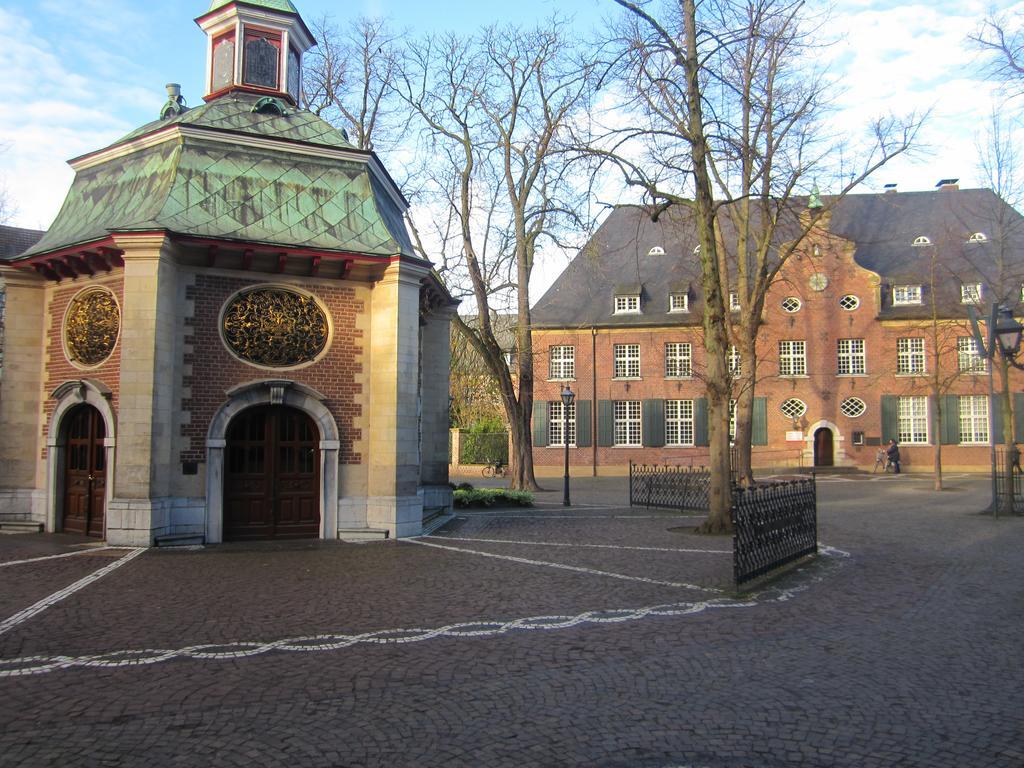 Stadthotel Am Buhnenhaus Kevelaer Exterior foto